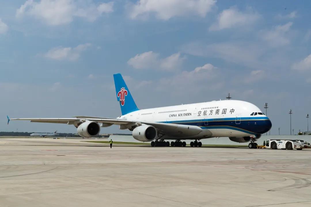 南航A380最新航線(xiàn)，連接世界的航空巨擘展翅翱翔，南航A380開(kāi)辟新航線(xiàn)，航空巨擘展翅翱翔全球