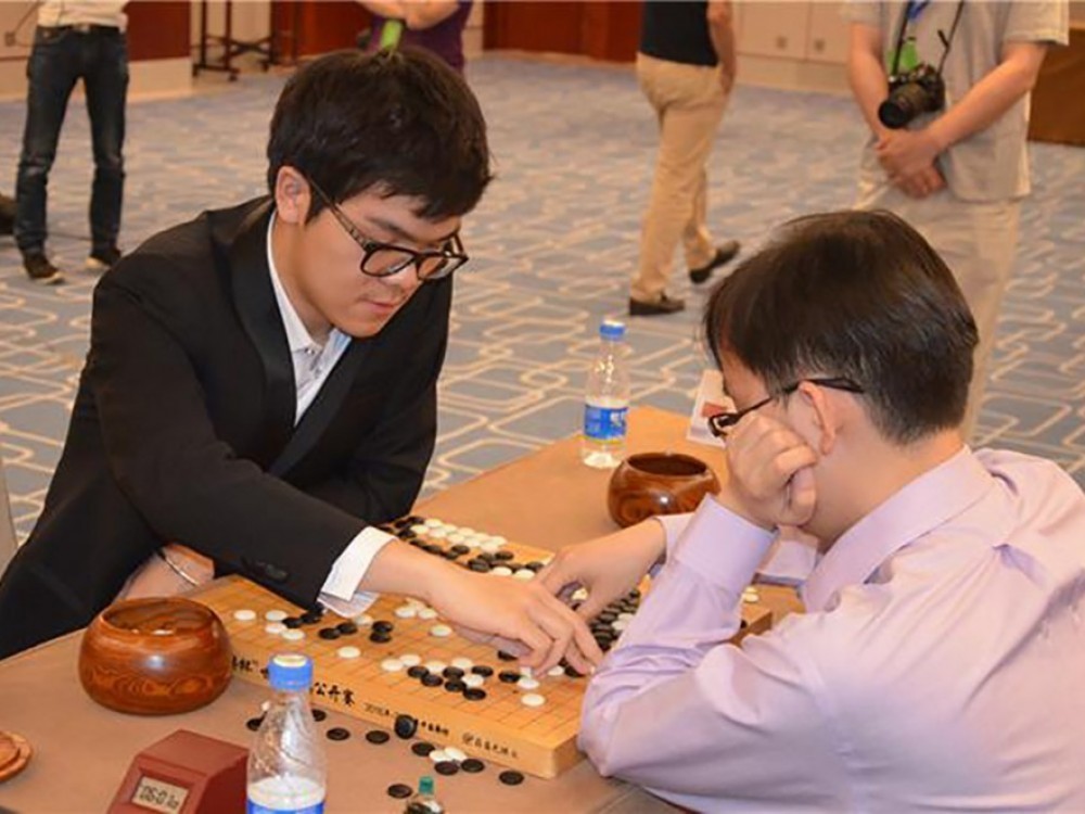 柯潔最新圍棋比賽視頻，熱血激戰(zhàn)，棋藝精湛，柯潔熱血圍棋激戰(zhàn)，棋藝精湛對決實錄