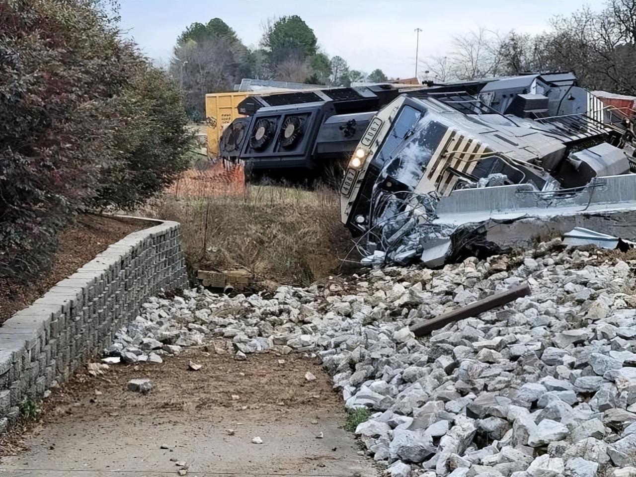 美國(guó)火車事故應(yīng)急處理