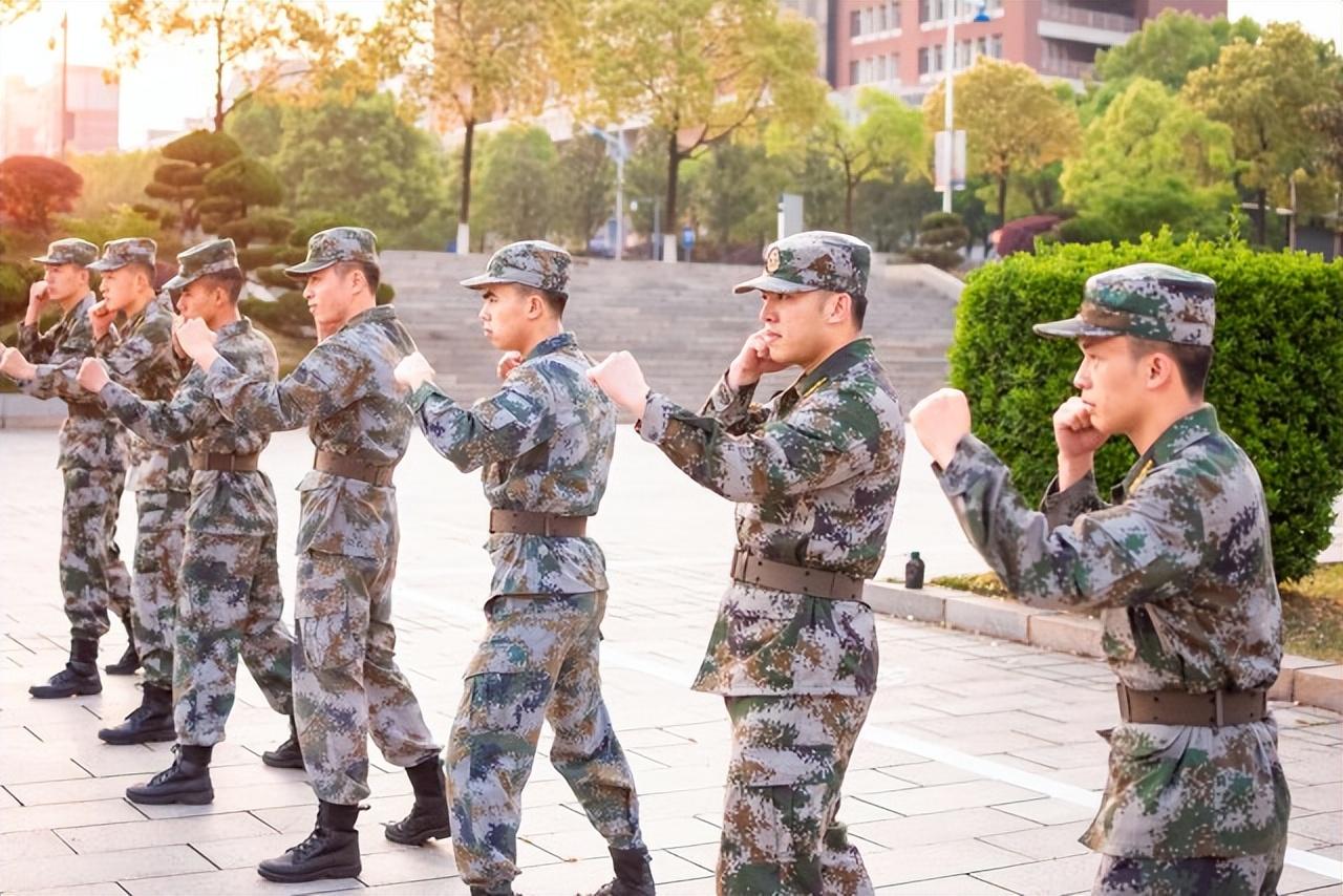 在部隊(duì)考研究生難嗎？探討軍人研究生教育的挑戰(zhàn)與機(jī)遇，軍人考研究生的挑戰(zhàn)與機(jī)遇，部隊(duì)研究生教育的探討之路