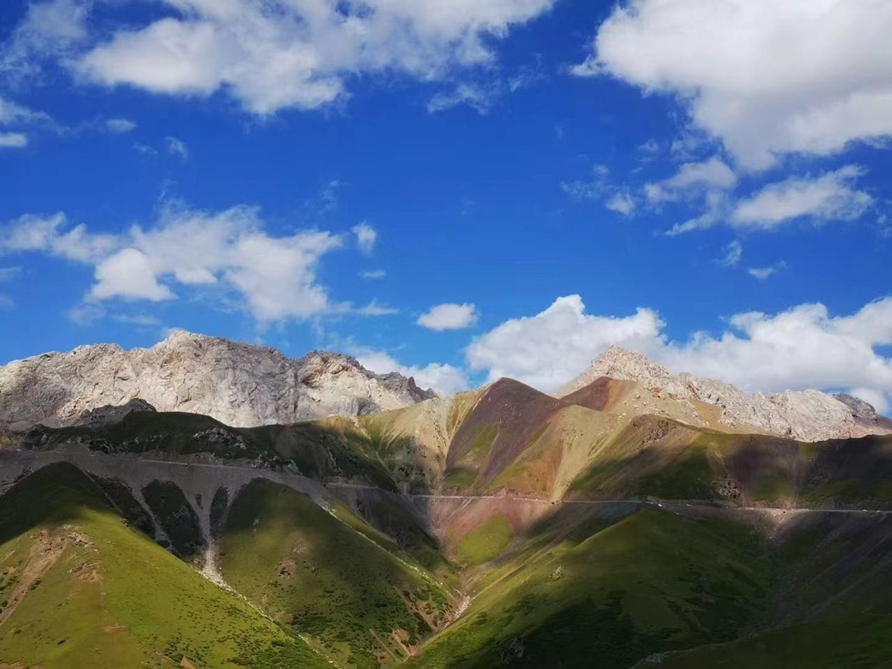 新疆旅游團報價，深度探索的十日游之旅，新疆十日深度游探索之旅，旅游團報價全攻略